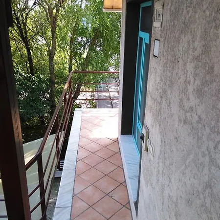 Fundeni Residence Guest house *